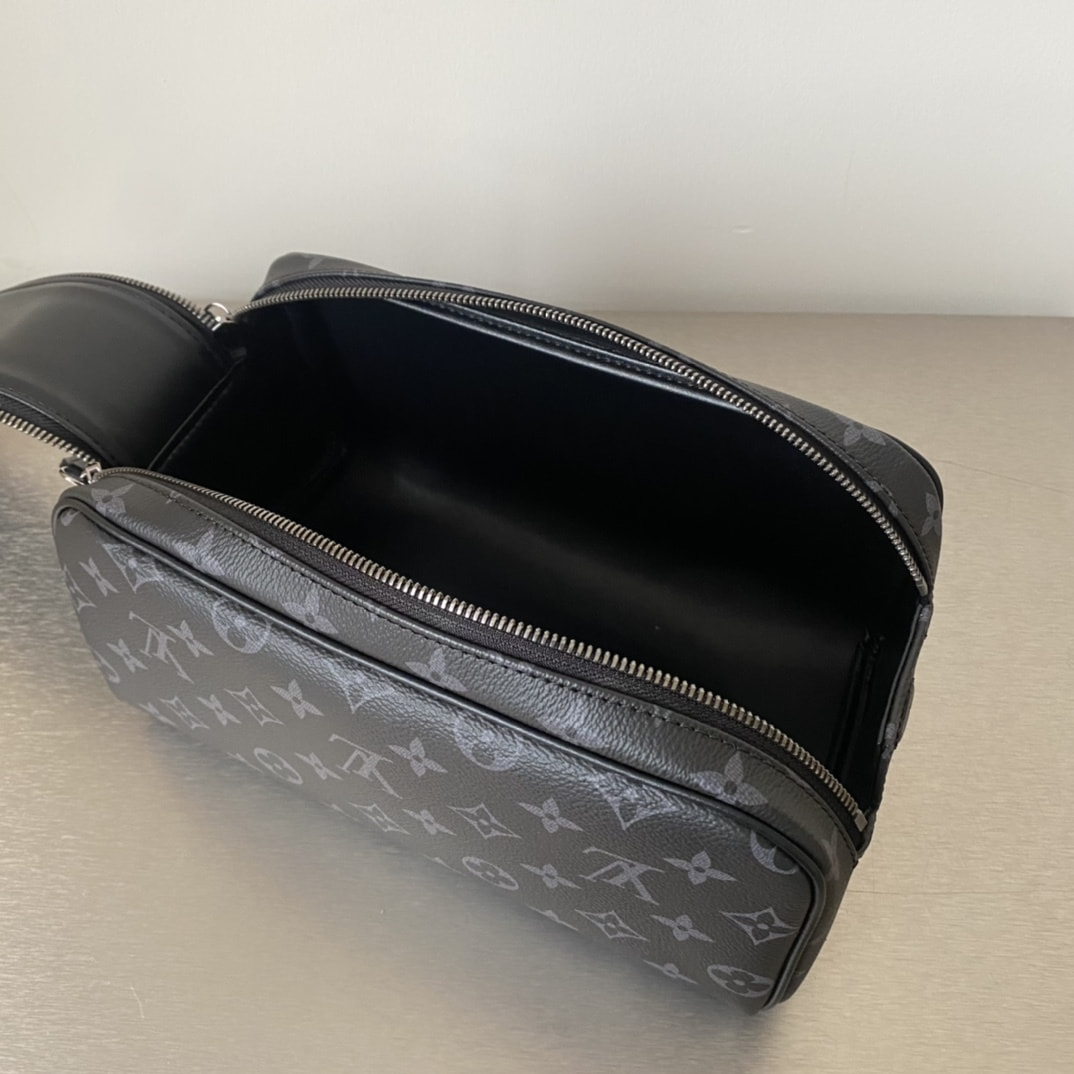   LUIS VUIN Dopp Kit (,  6)