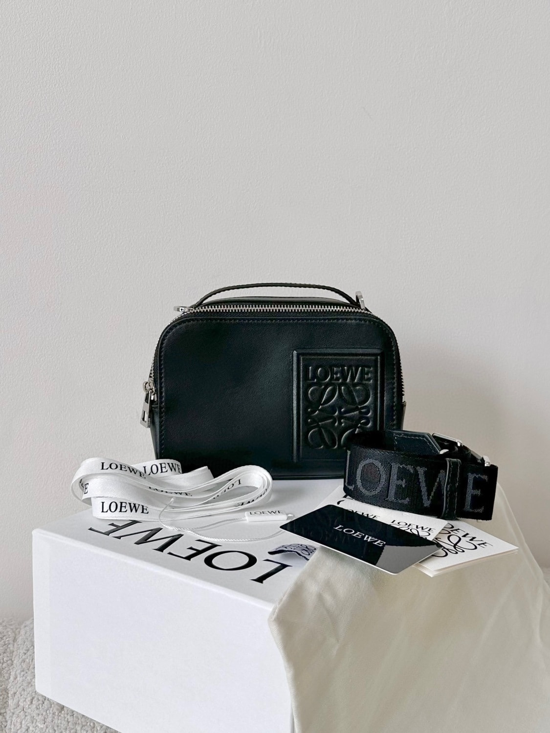   Loewe Mini (,  1)