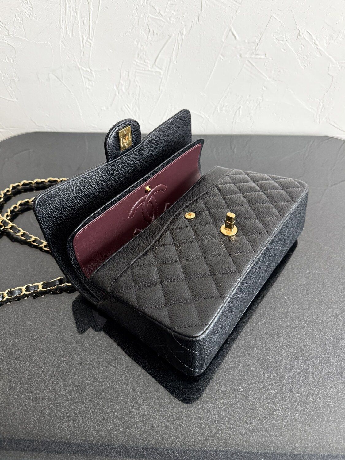    NL Caviar Flap Bag (,  5)