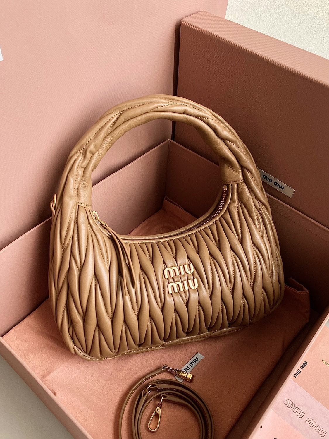   MIU MIU Wander Hobo (,  1)