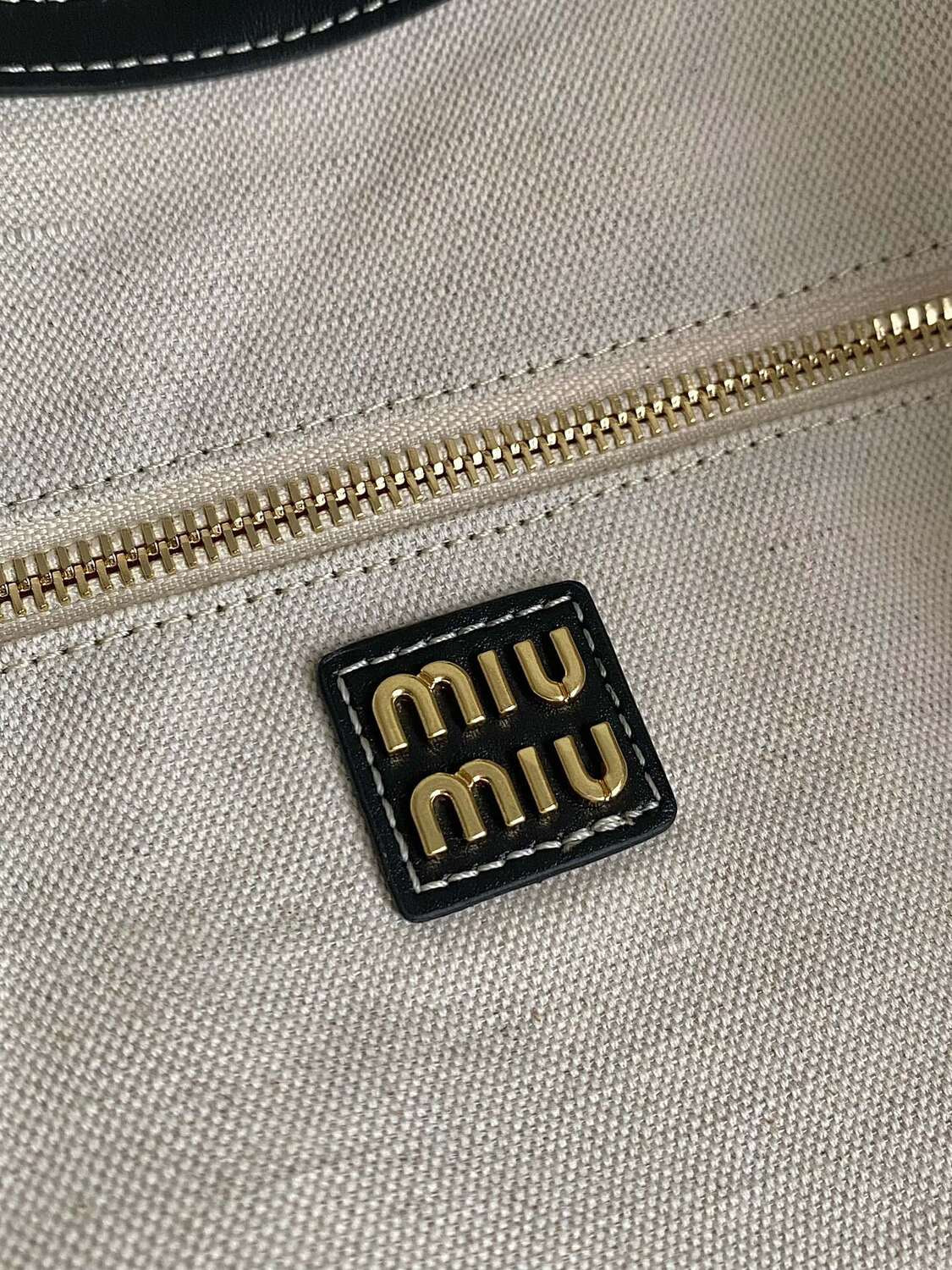   MIU MIU IVY (,  11)