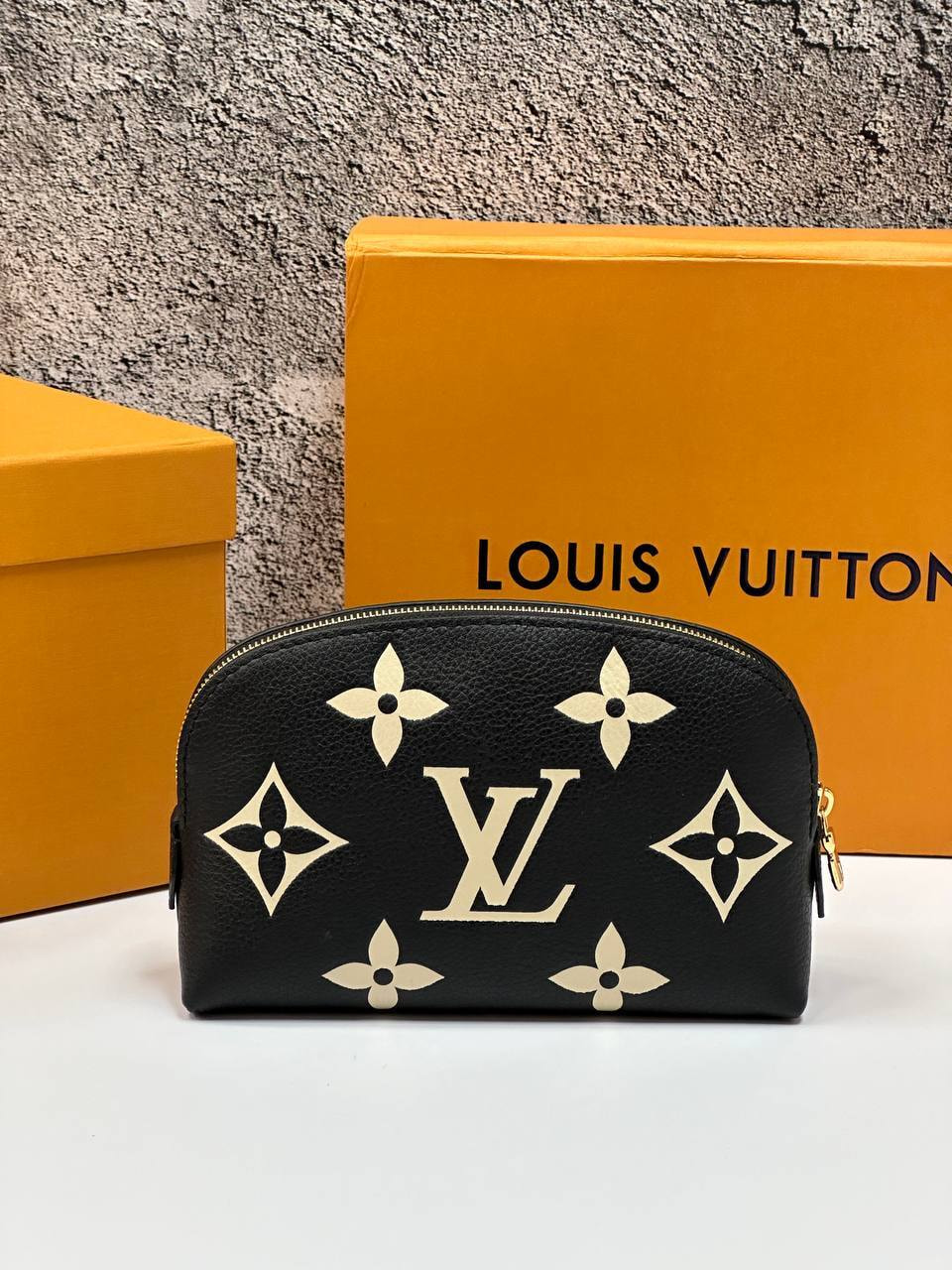  ( -) LUIS VUIN Cosmetic Pouch (,  3)