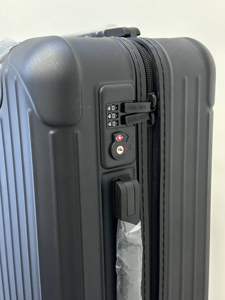    RIMOWA Essential Cabin (,  3)