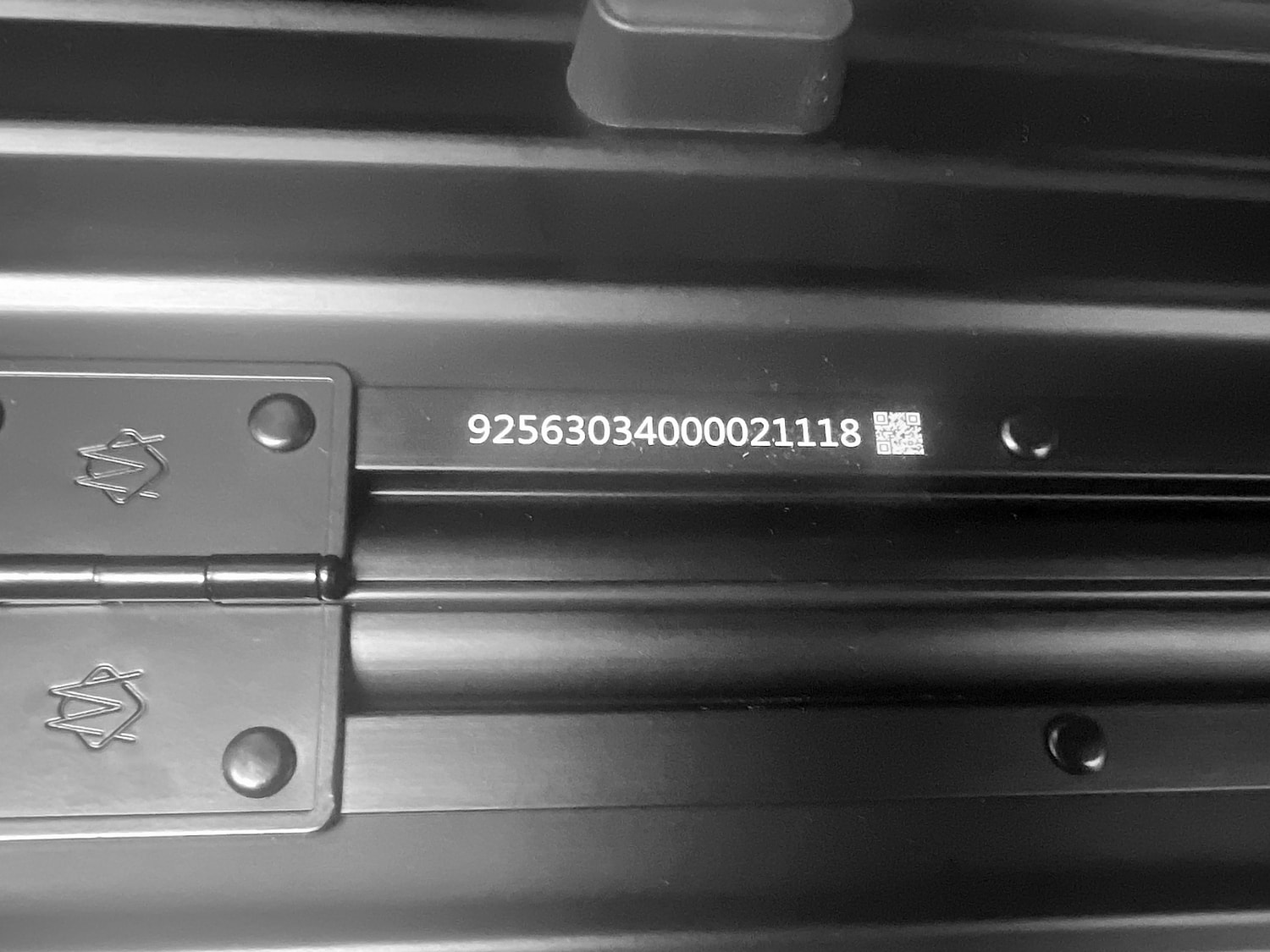   RIMOWA (,  13)