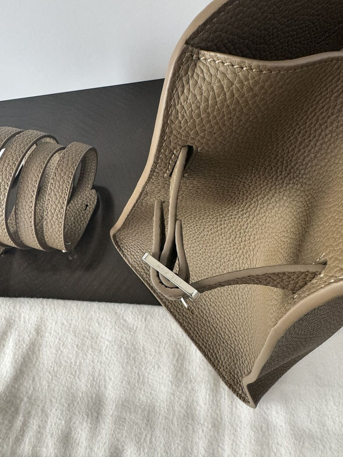   The  ROW tote Margaux 12 (,  3)