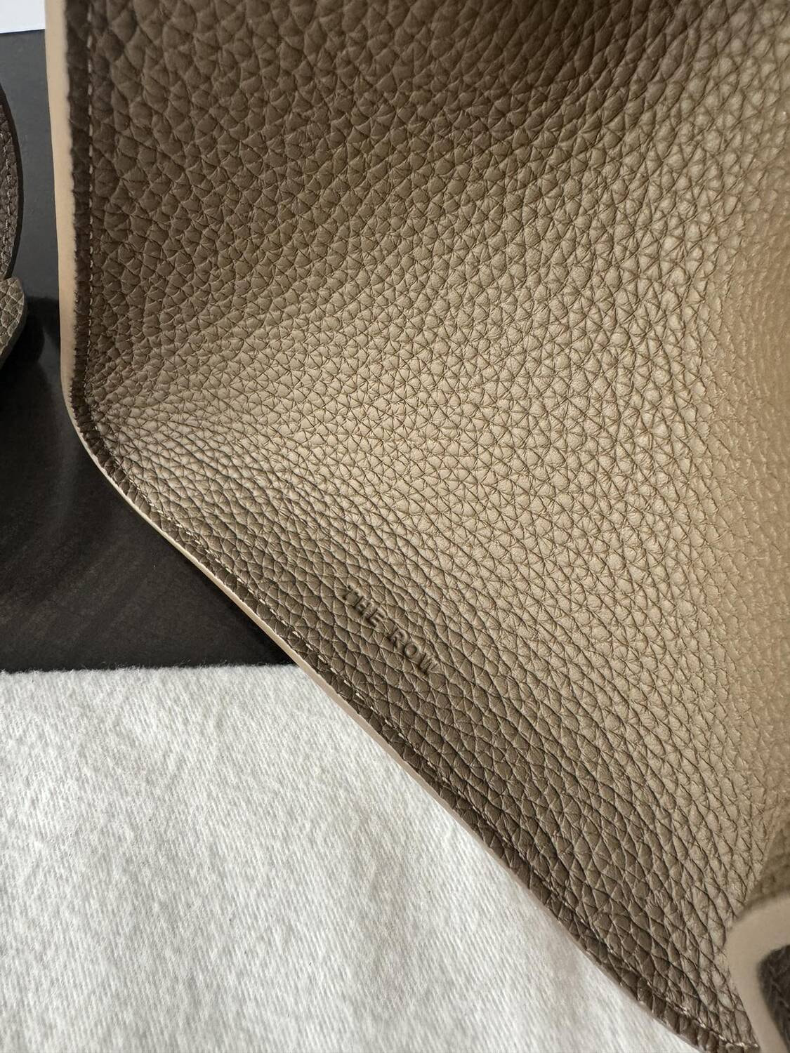   The  ROW tote Margaux 12 (,  4)