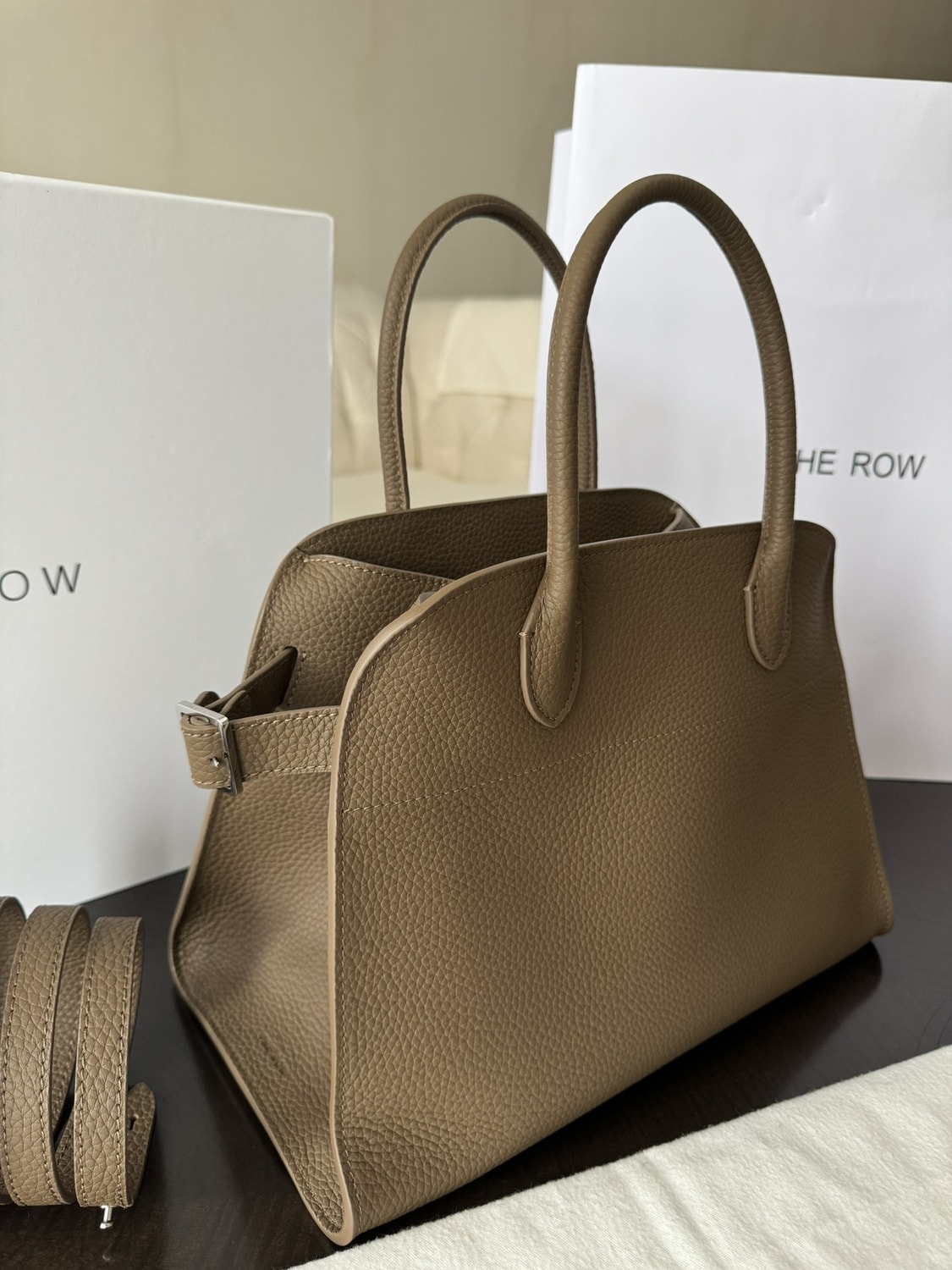   The  ROW tote Margaux 12 (,  5)