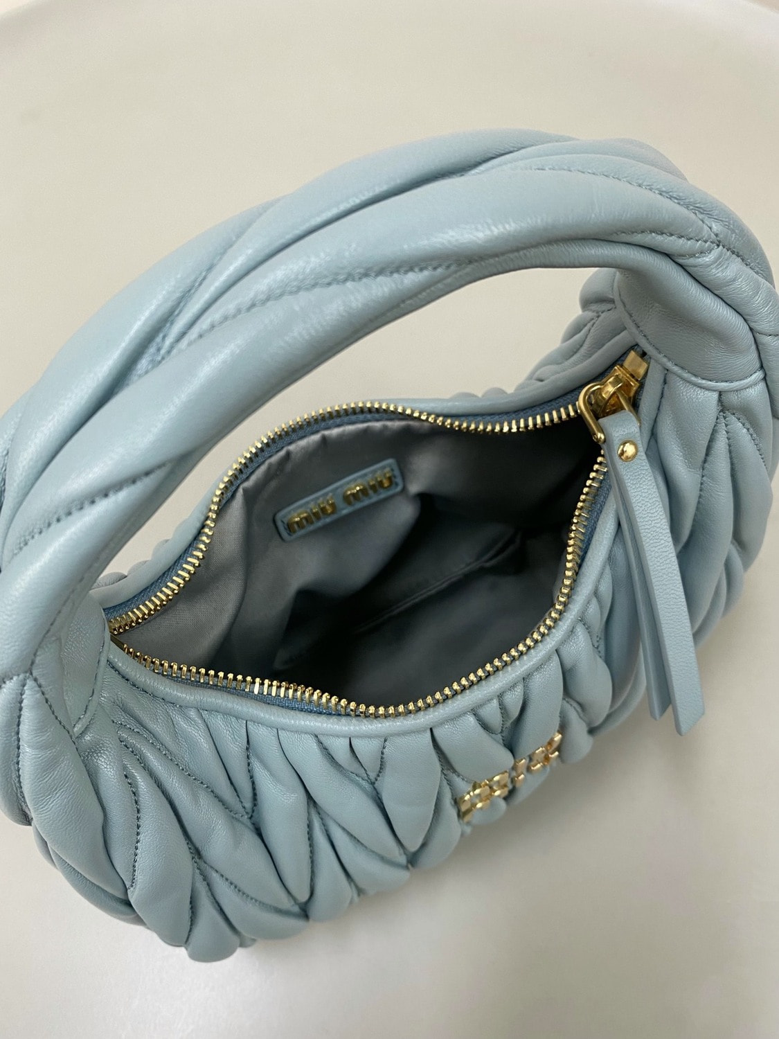   - MIU MIU Wander Hobo (,  7)