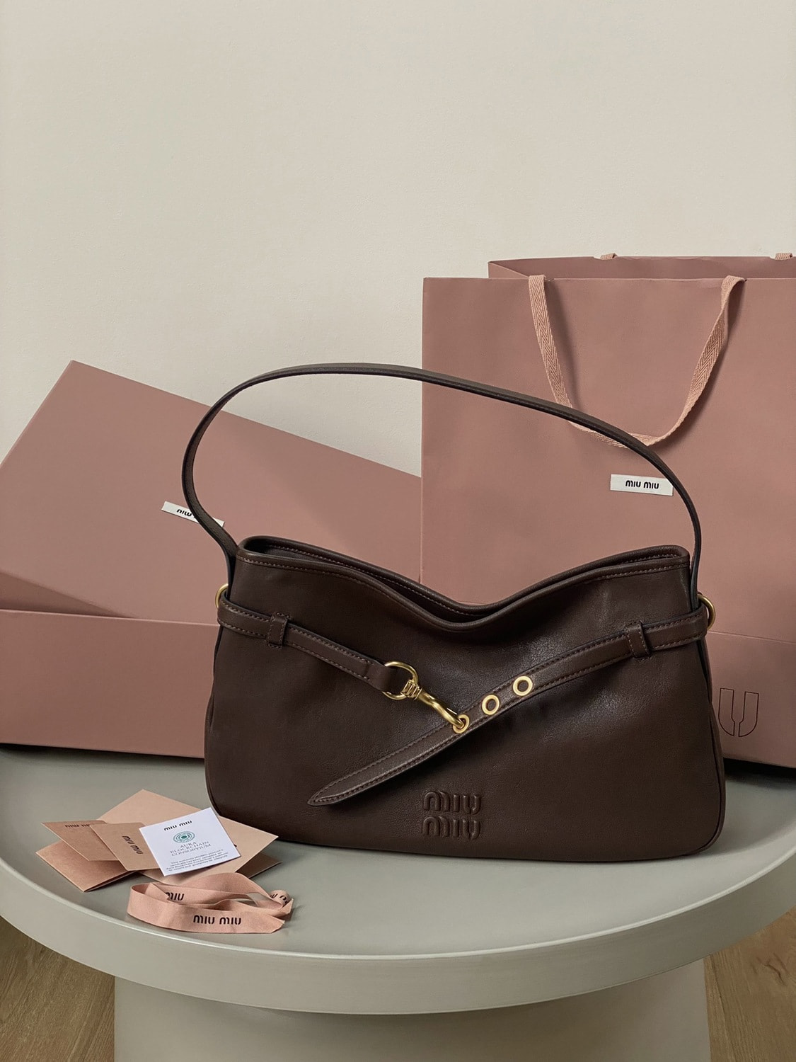    MIU MIU Aventure (,  1)