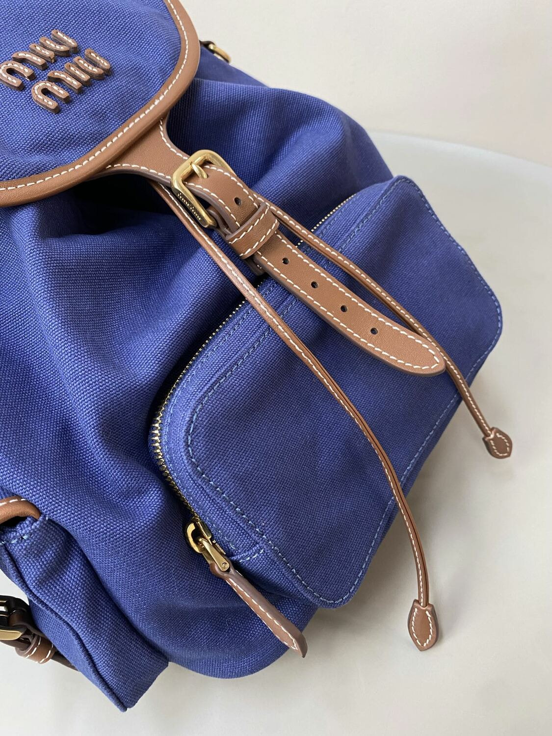  MIU MIU (,  6)