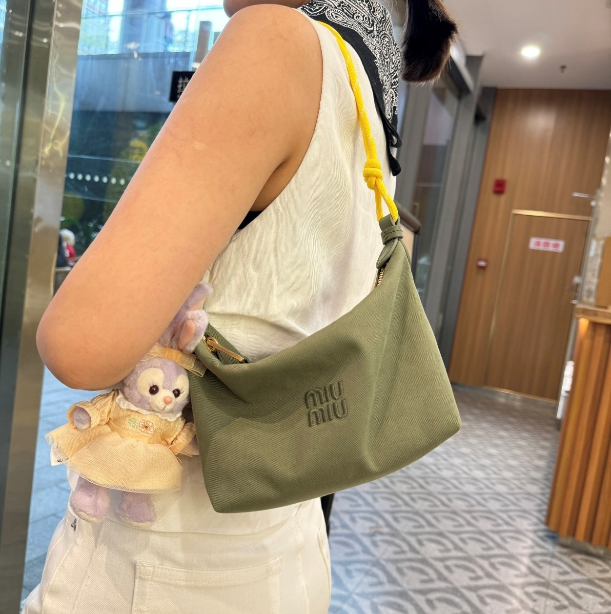   MIU MIU (,  8)