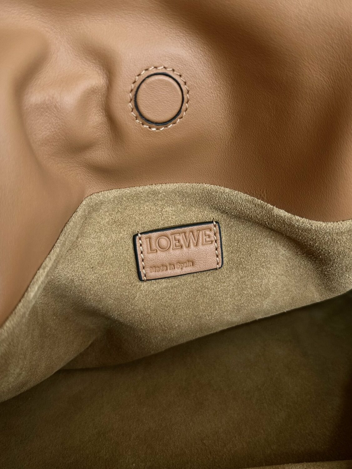       Loewe Flamenco (,  5)