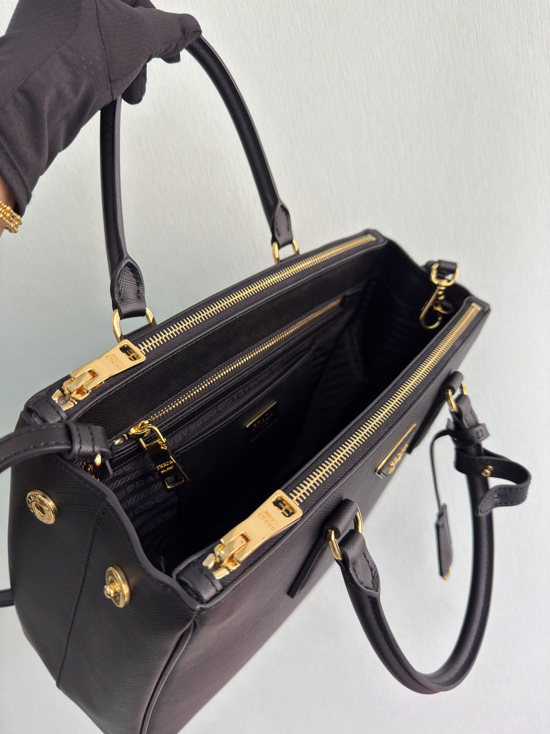       RD Galleria leather bag (,  8)