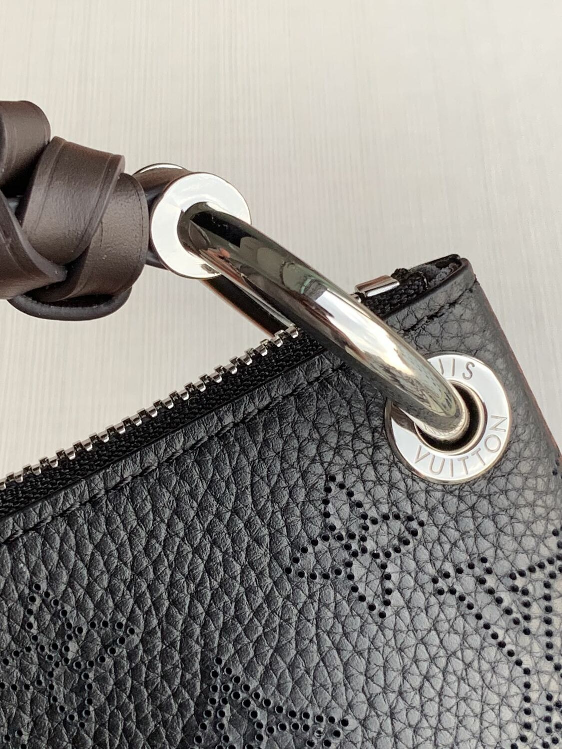      LUIS VUIN BUBURG Hb Mhin lthr (,  5)