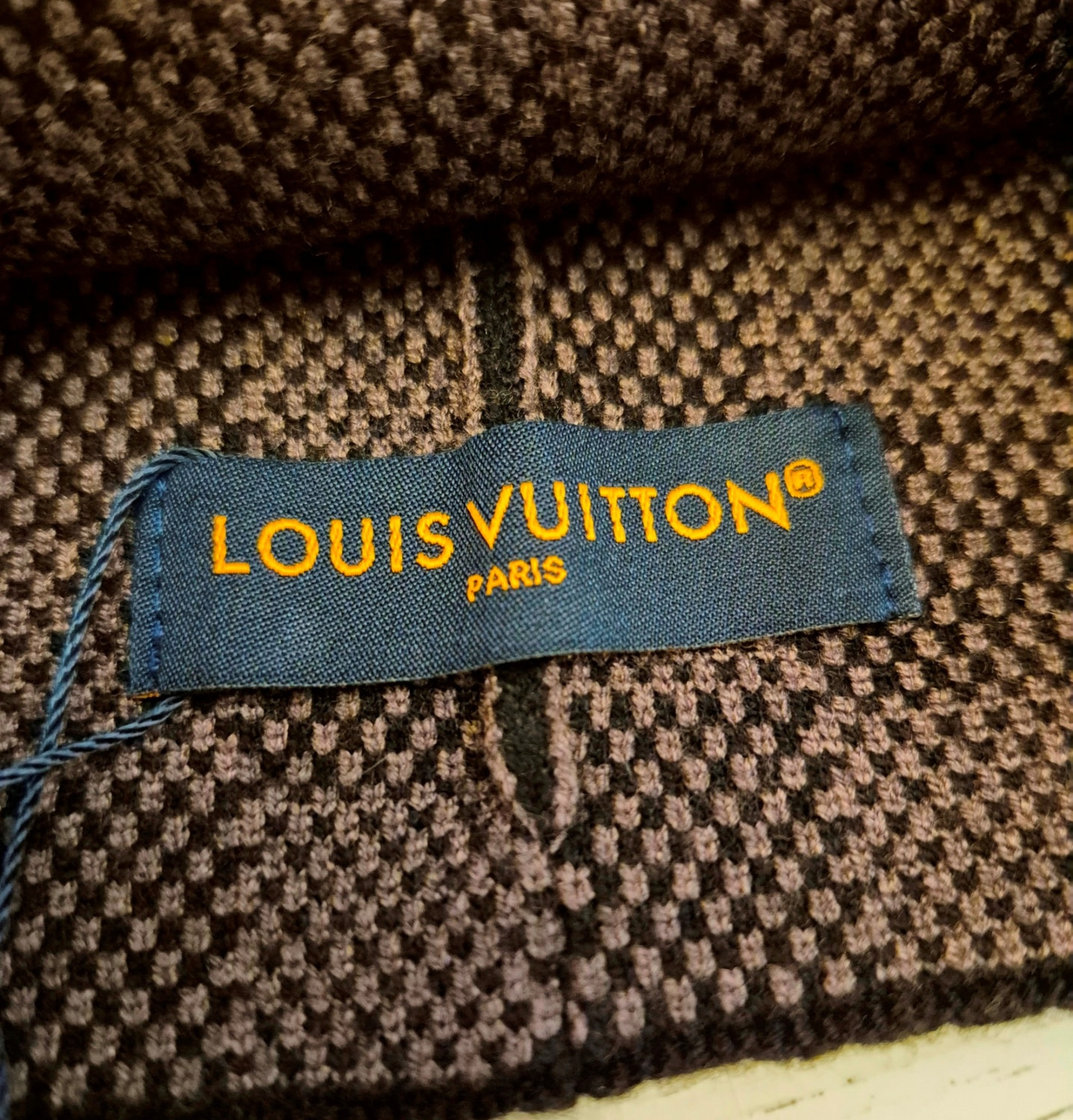  LUIS VUIN (,  3)