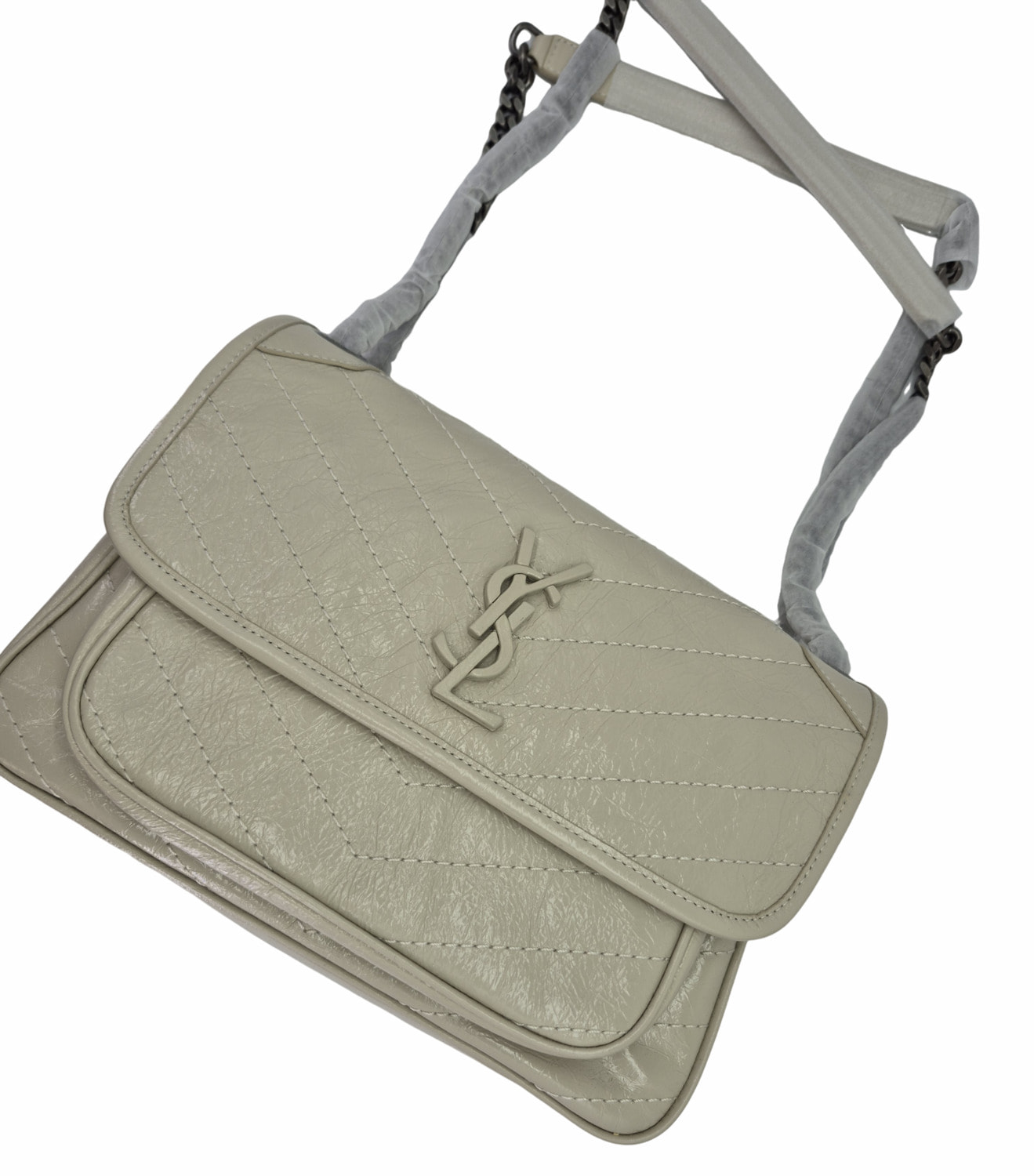 Сумка женская белая SАINТ LАURЕNТ Niki (вид 3) Сумка женская белая SАINТ LАURЕNТ Niki (фото, вид 3)