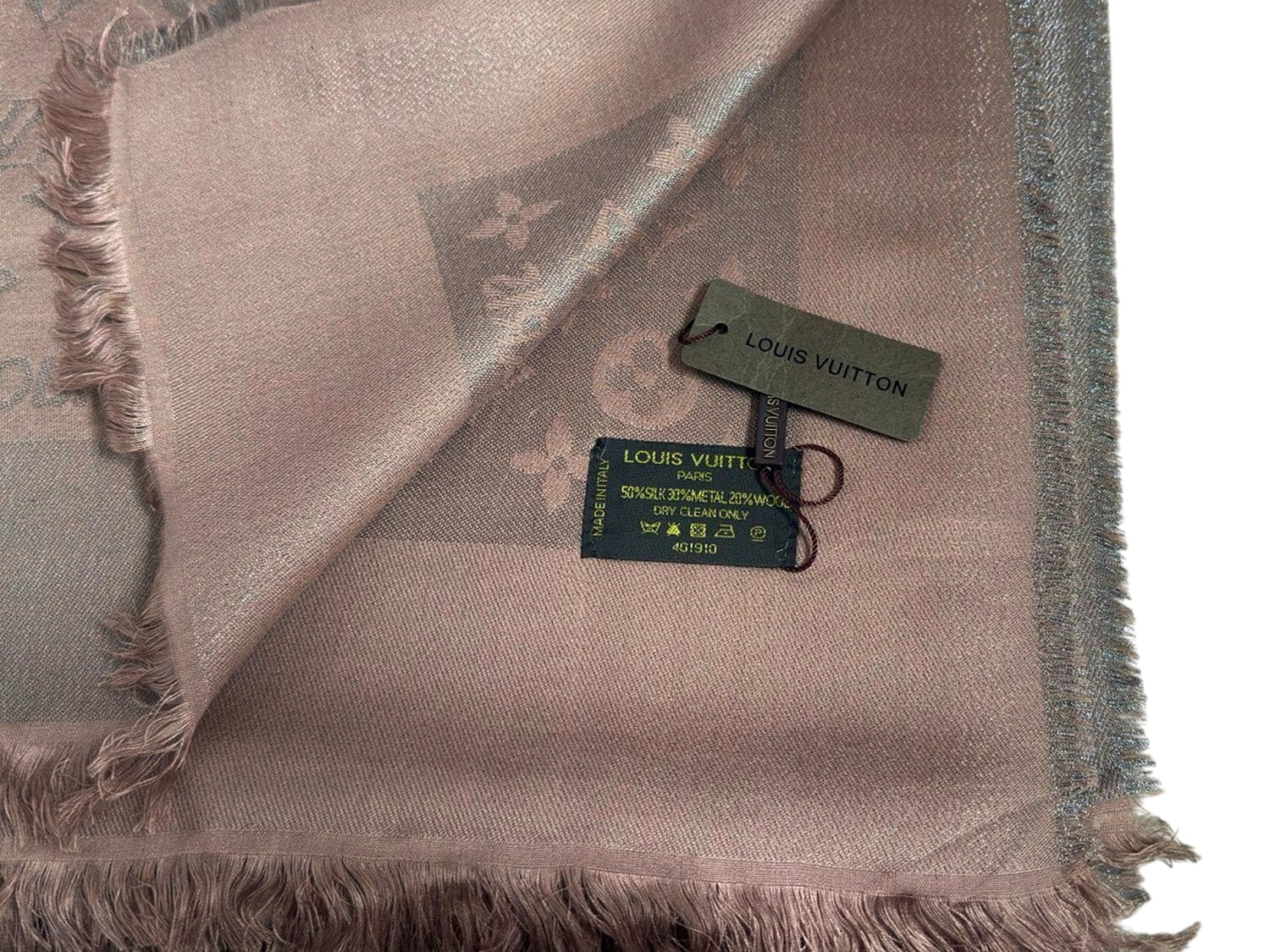  - ( "  " )   () LUIS VUIN (,  2)