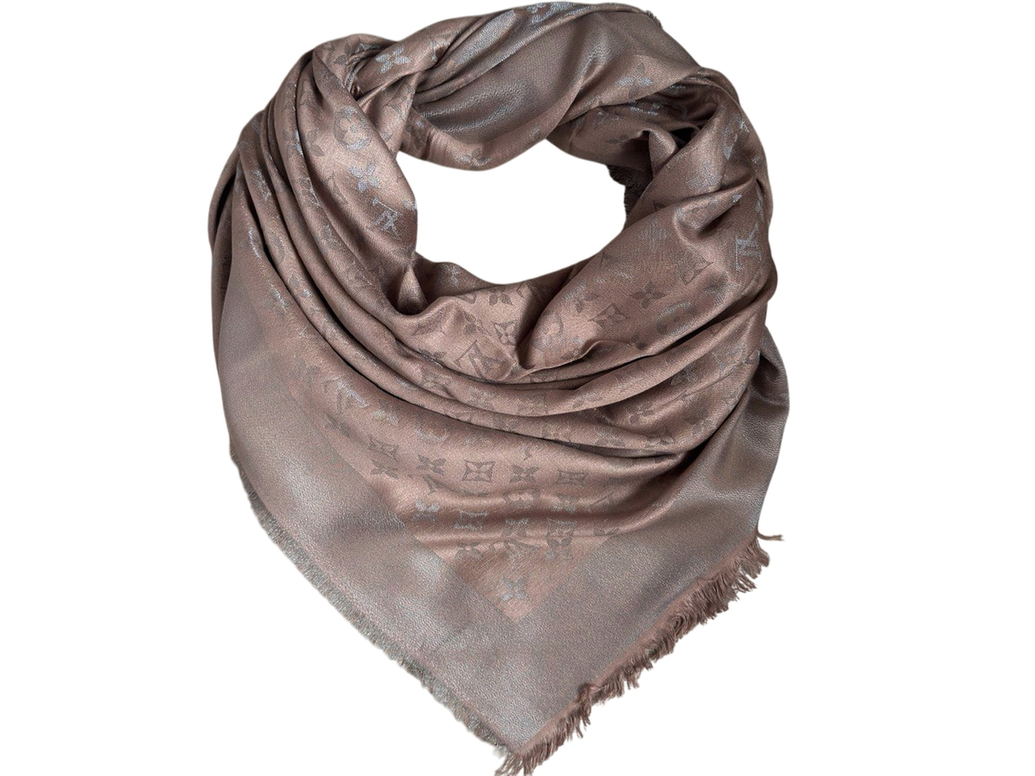  - ( "  " )   () LUIS VUIN (,  3)