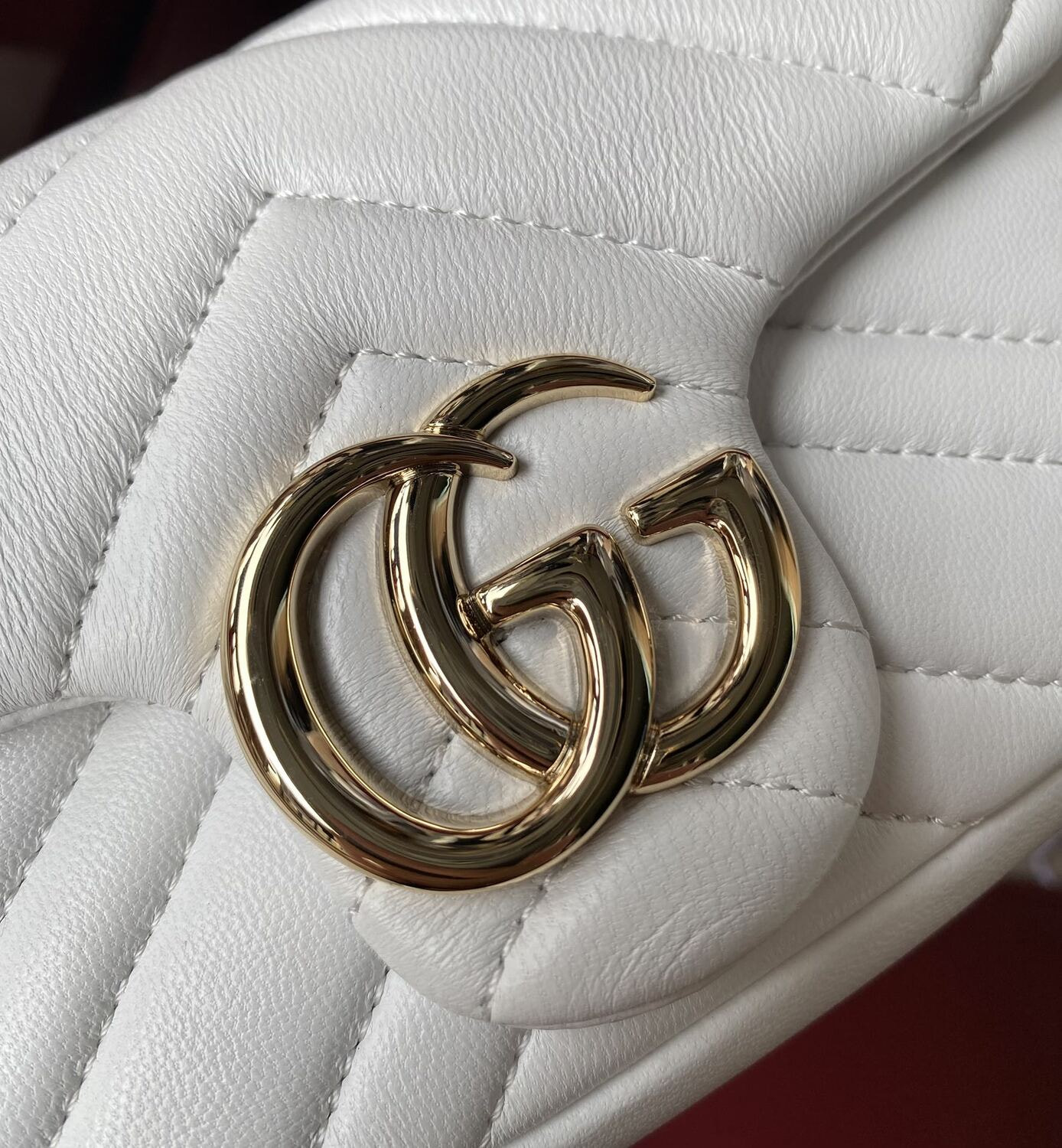 Сумка женская из натуральной кожи белая GUССI (вид 3) Сумка женская из натуральной кожи белая GUССI (фото, вид 3)