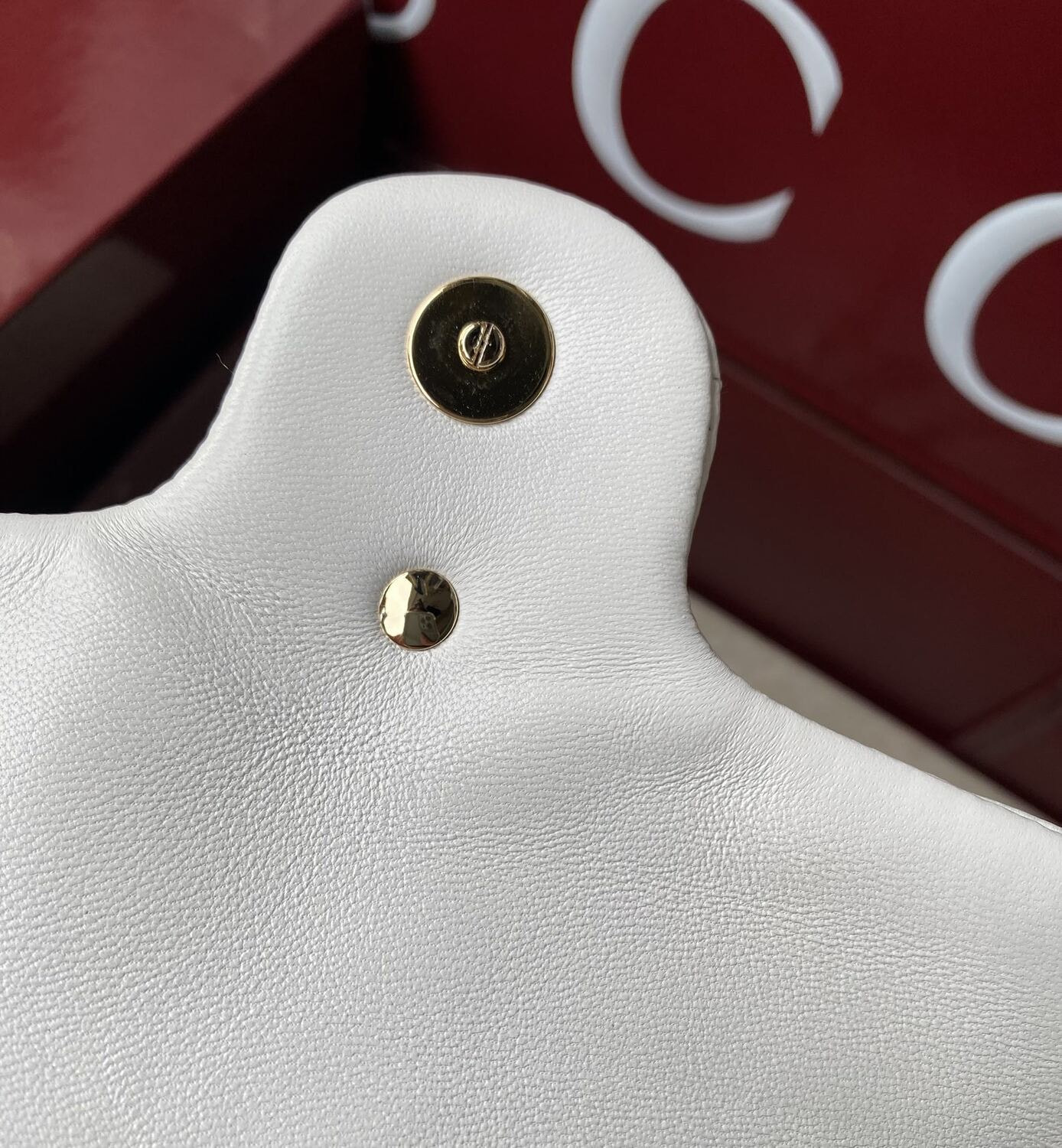 Сумка женская из натуральной кожи белая GUССI (вид 5) Сумка женская из натуральной кожи белая GUССI (фото, вид 5)