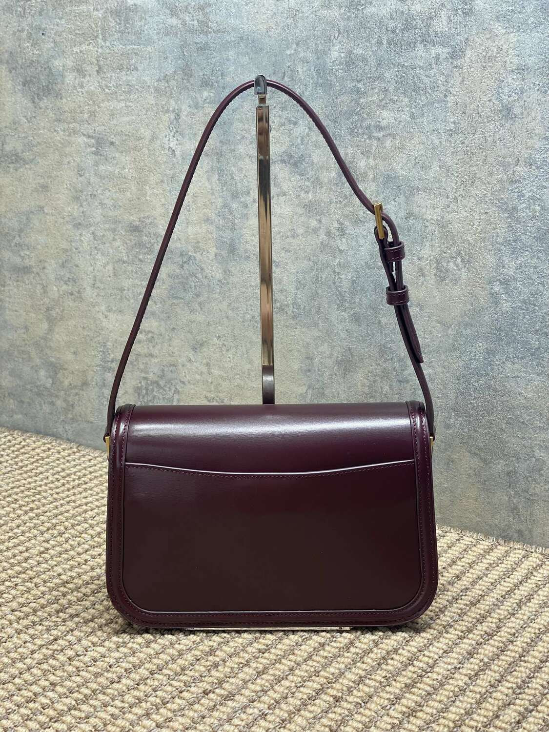 Сумка женская бордовая SАINТ LАURЕNТ Solferino Box (вид 2) Сумка женская бордовая SАINТ LАURЕNТ Solferino Box (фото, вид 2)