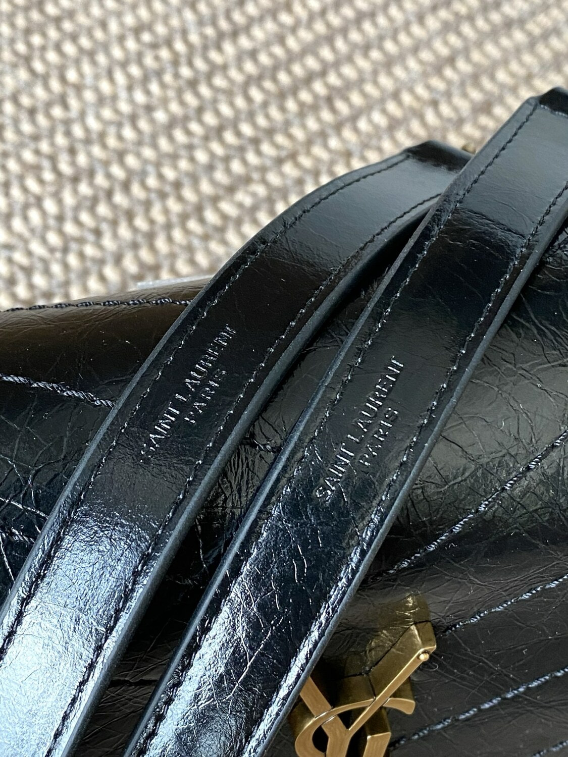 Сумка женская черная SАINТ LАURЕNТ Niki (вид 3) Сумка женская черная SАINТ LАURЕNТ Niki (фото, вид 3)