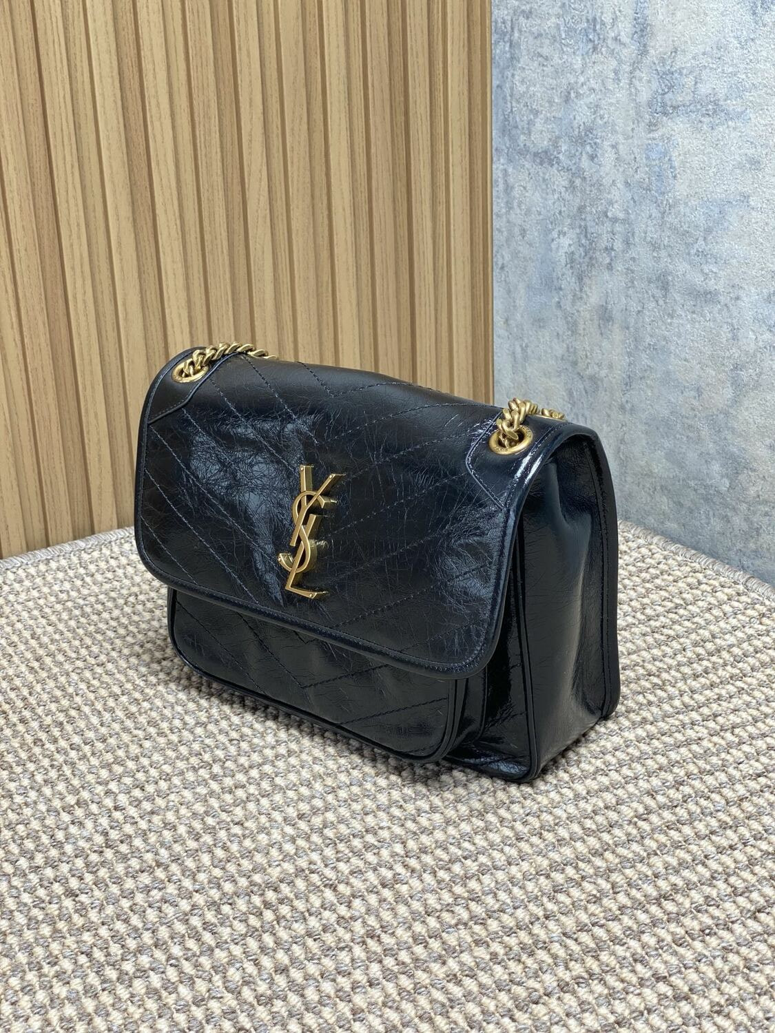 Сумка женская черная SАINТ LАURЕNТ Niki (вид 8) Сумка женская черная SАINТ LАURЕNТ Niki (фото, вид 8)