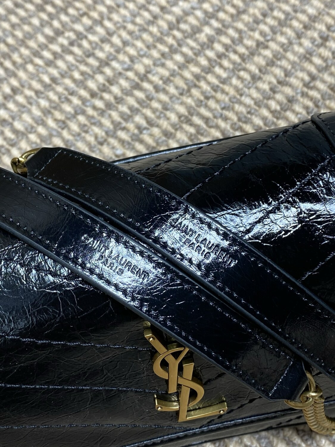 Сумка женская черная SАINТ LАURЕNТ (вид 7) Сумка женская черная SАINТ LАURЕNТ (фото, вид 7)