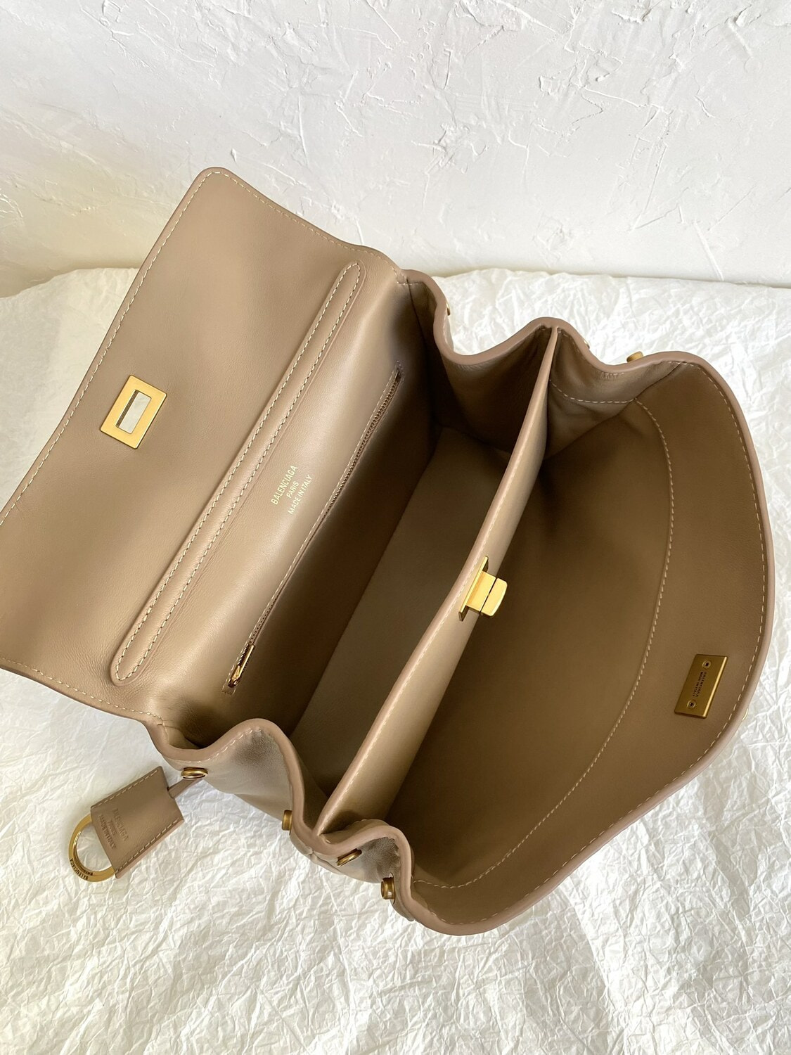 ������� ����� ������� ��L�N�I�G� Rodeo (����, ��� 8)