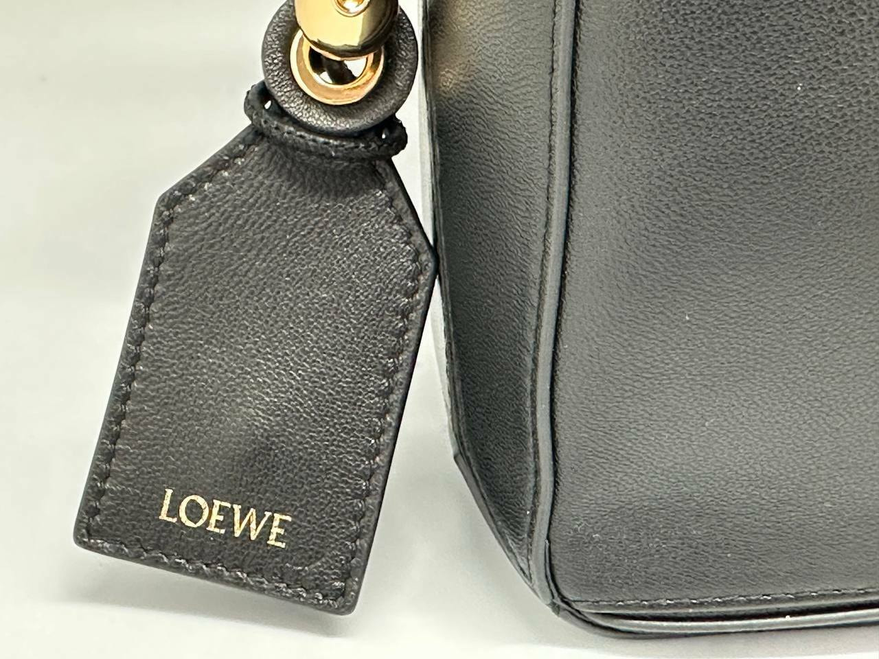 Сумка женская из натуральной кожи Loewe Puzzle (вид 1) Сумка женская из натуральной кожи Loewe Puzzle (фото, вид 1)