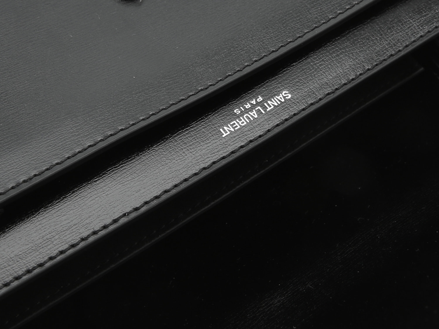 Сумка женская из натуральной кожи черная SАINТ LАURЕNТ Sunset (вид 8) Сумка женская из натуральной кожи черная SАINТ LАURЕNТ Sunset (фото, вид 8)