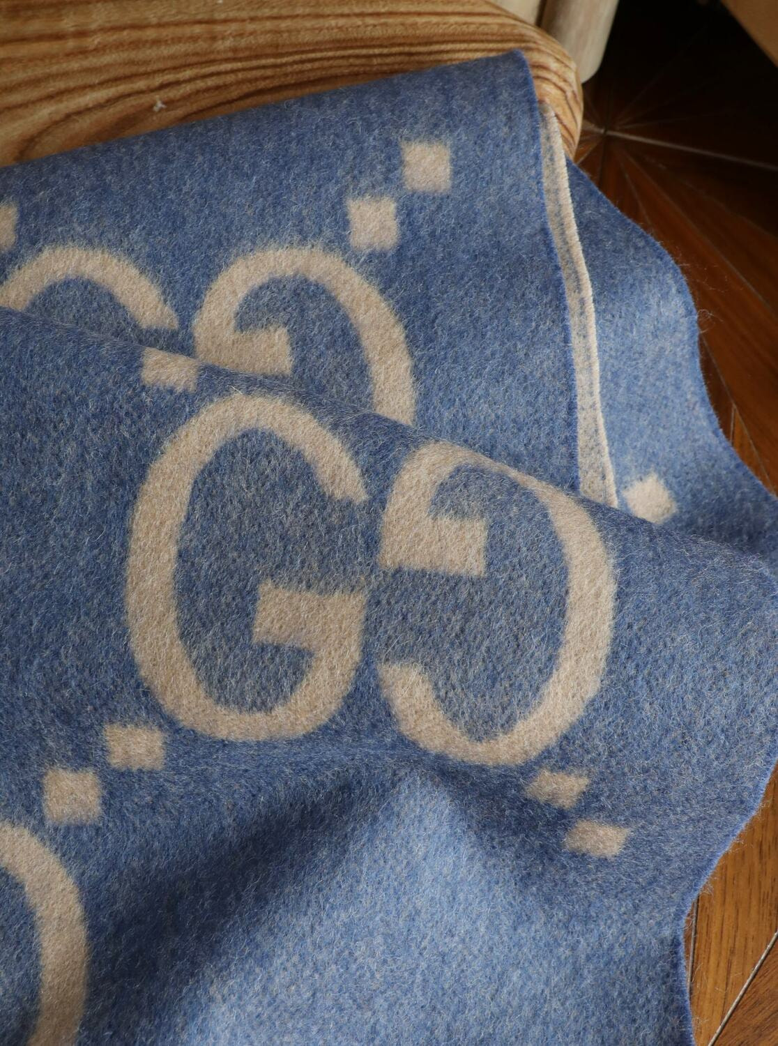 ���� GU��I (����, ��� 7)