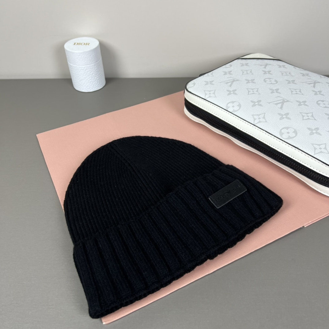  Emporio Armani (,  2)