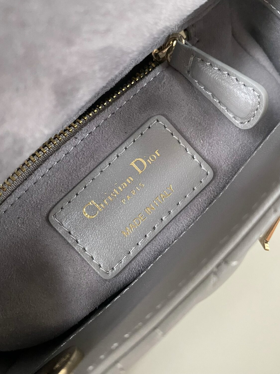 ����� ������� �� ����������� ���� ��RIS�I�N DI�R Lady Di�r mini (����, ��� 8)