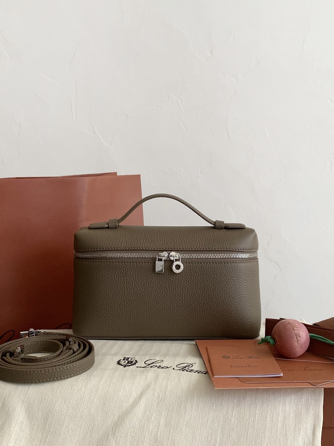 ����� ������� ������� Lor� Pian� Togo (����, ��� 1)