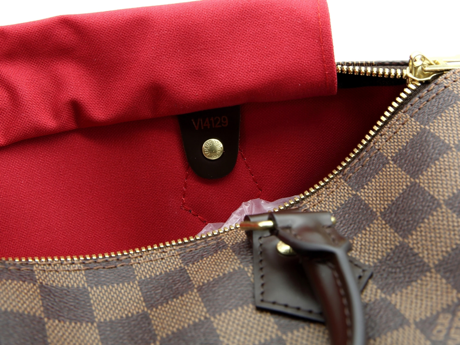 ����� L�UIS VUI���N Sp��dy 30 (����, ��� 4)