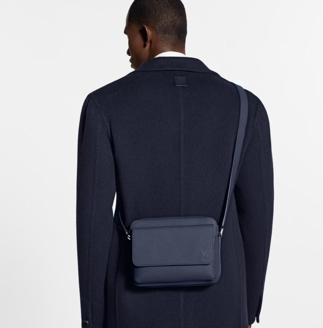 ����� ����� L�UIS VUI���N Boarding Aerogram (����, ��� 4)