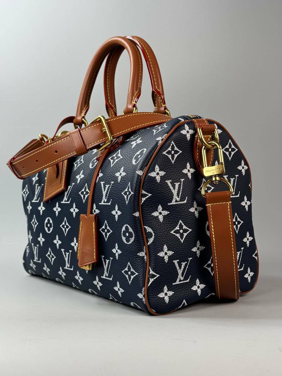 ����� ������� L�UIS VUI���N Speedy P.30 Pharrell Williams (����, ��� 4)