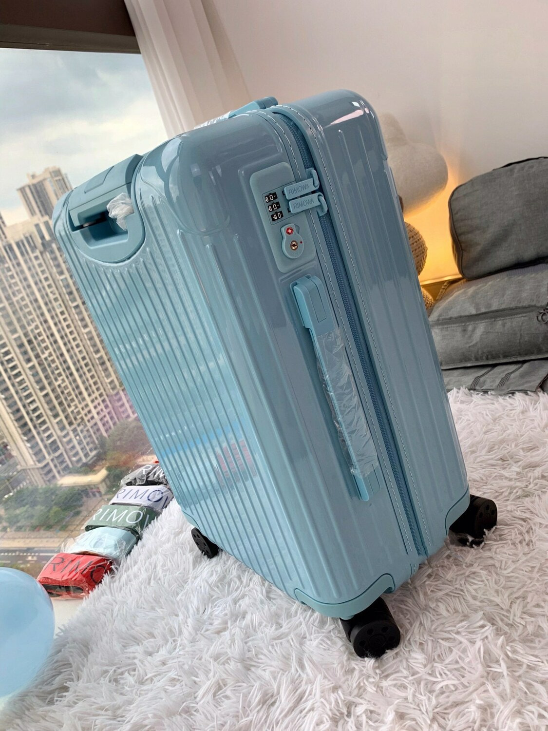 ������� RIMOWA Essential Cabin (����, ��� 7)