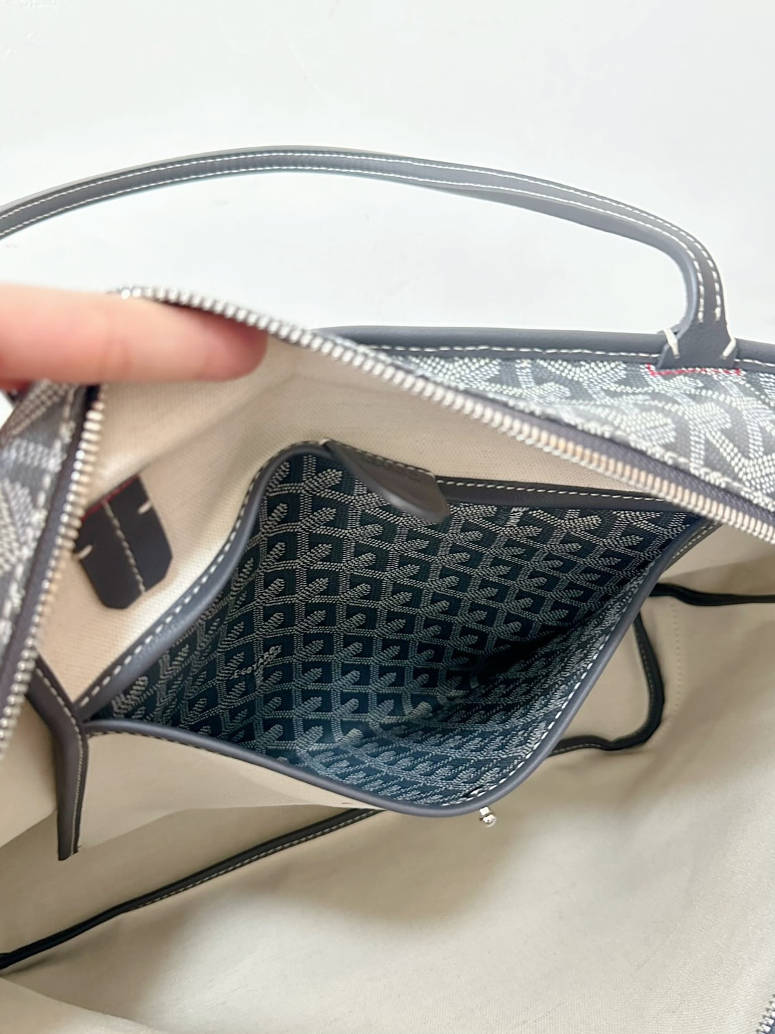 ����� Goy�rd Artois (����, ��� 7)