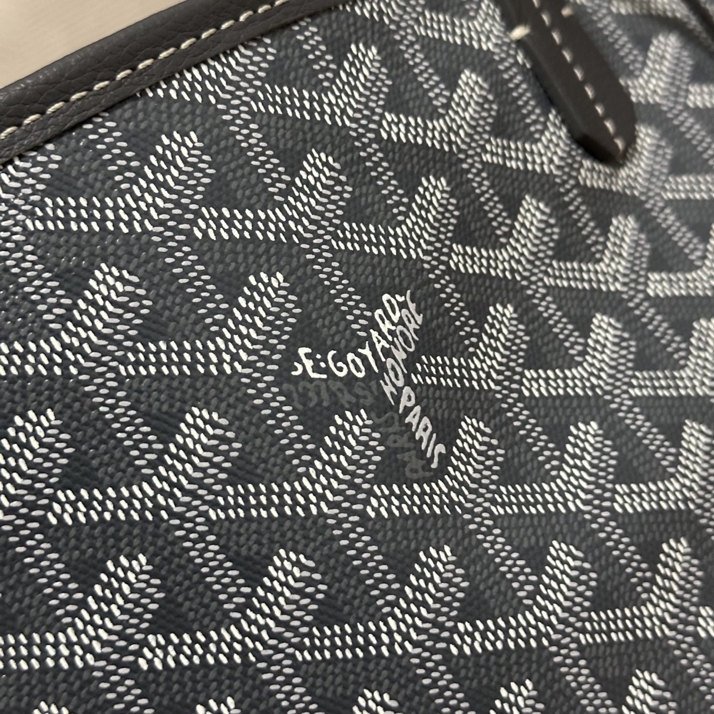 ����� ������������� ����� Goy�rd Anjou (����, ��� 7)