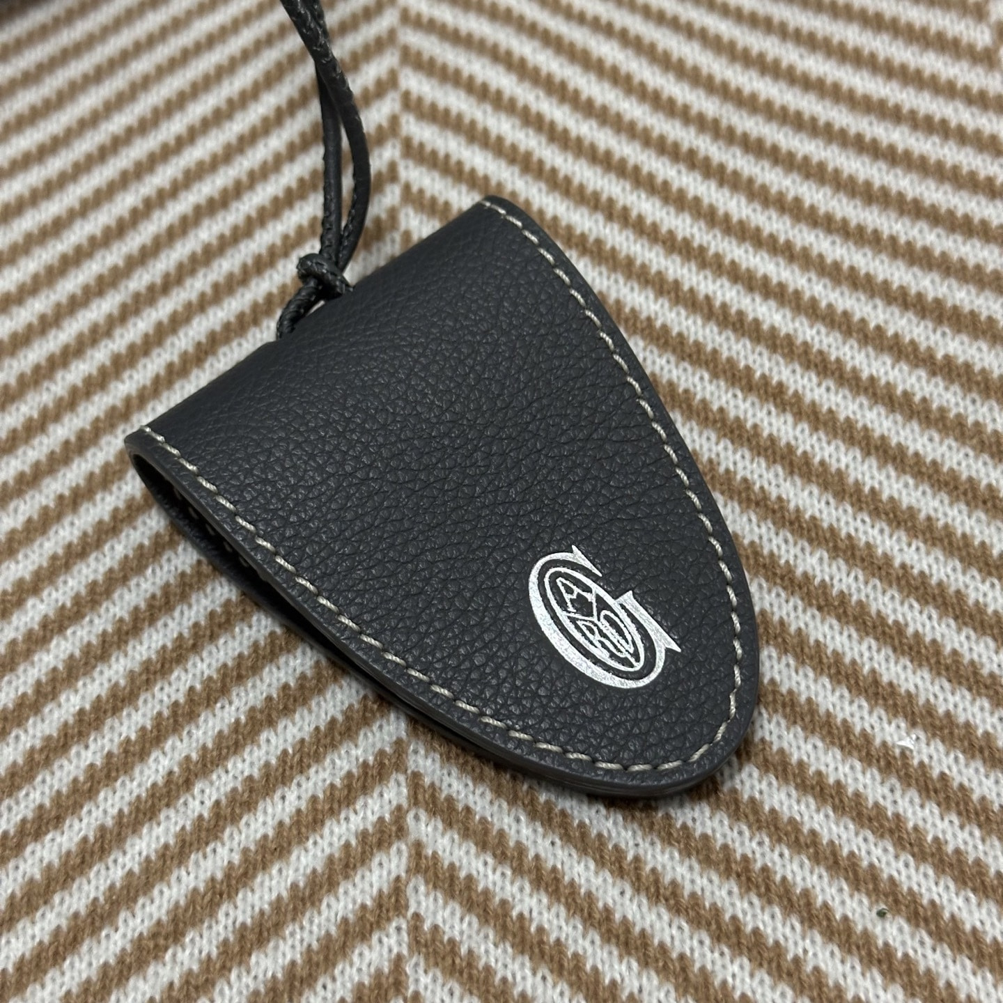 ����� ������������� ����� Goy�rd Anjou (����, ��� 9)