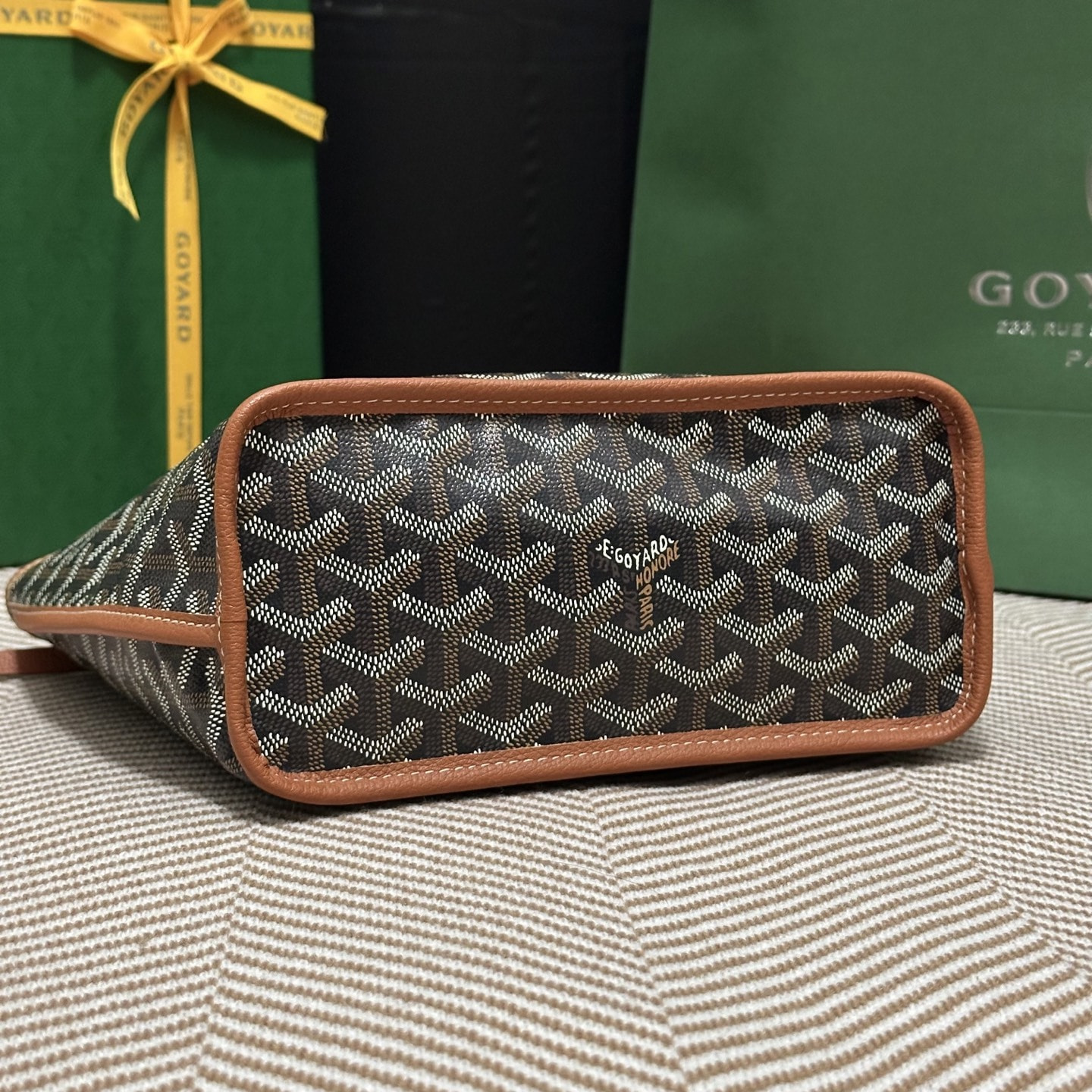 ����� ������������� ���������� Goy�rd Anjoi (����, ��� 3)