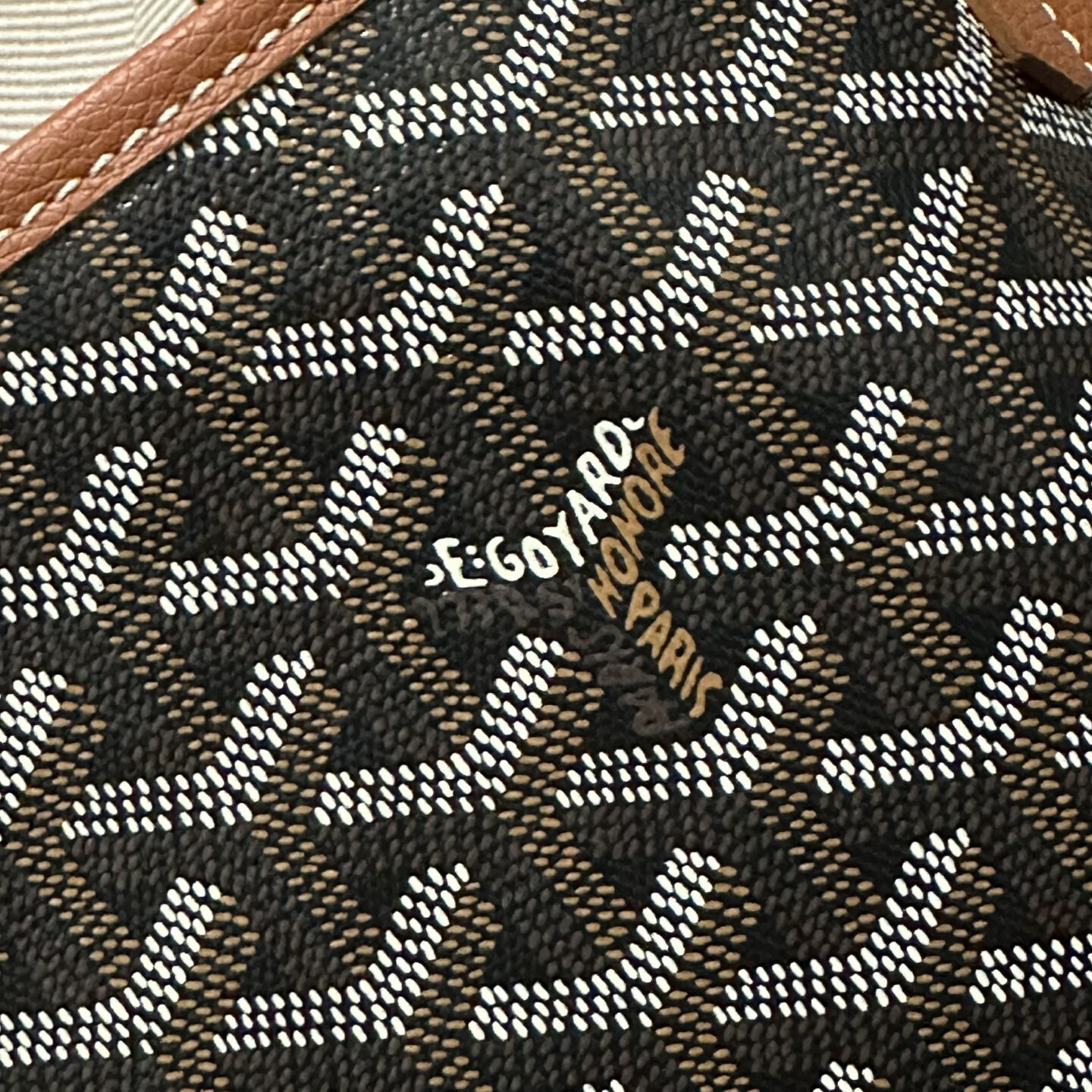 ����� ������������� ���������� Goy�rd Anjoi (����, ��� 4)