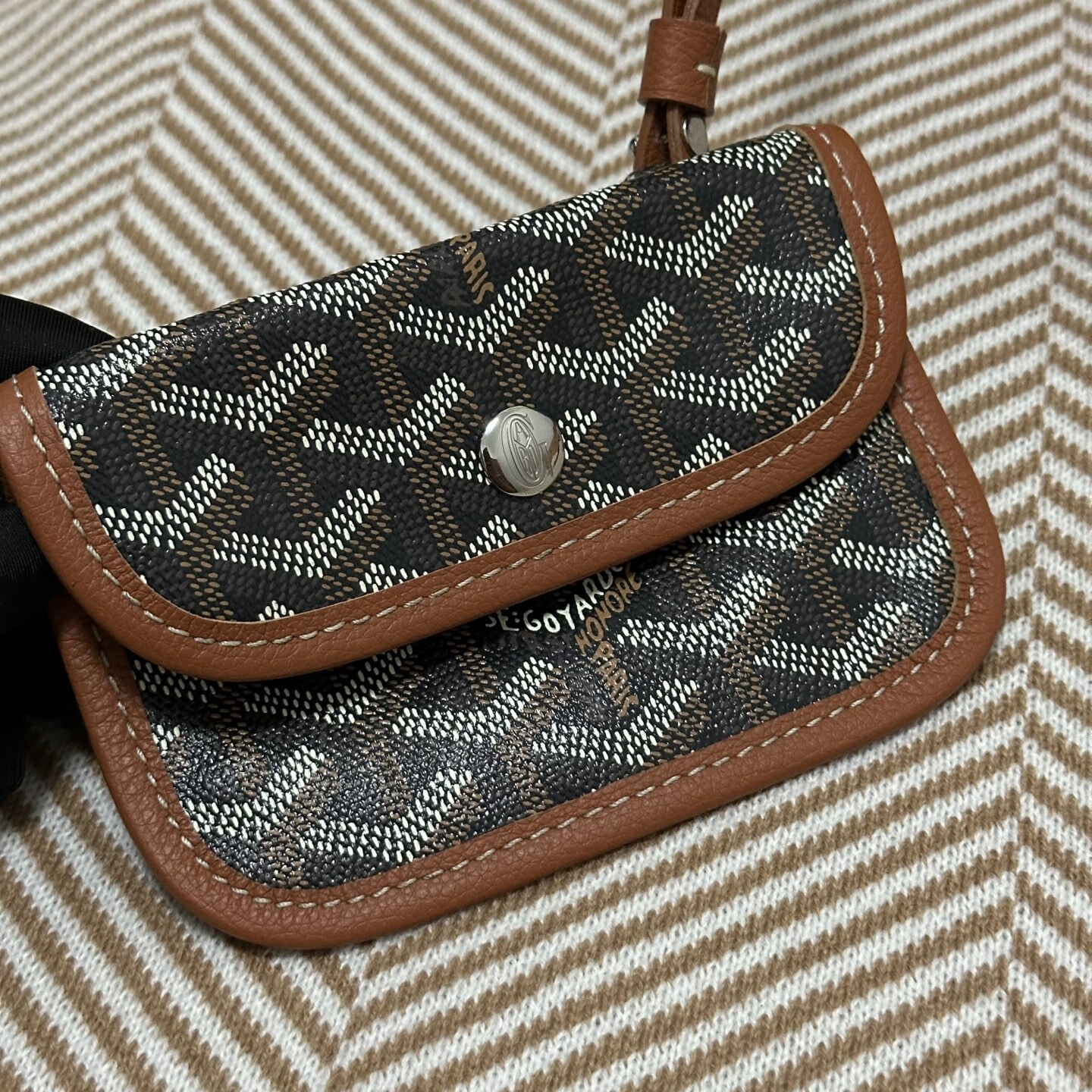 ����� ������������� ���������� Goy�rd Anjoi (����, ��� 7)