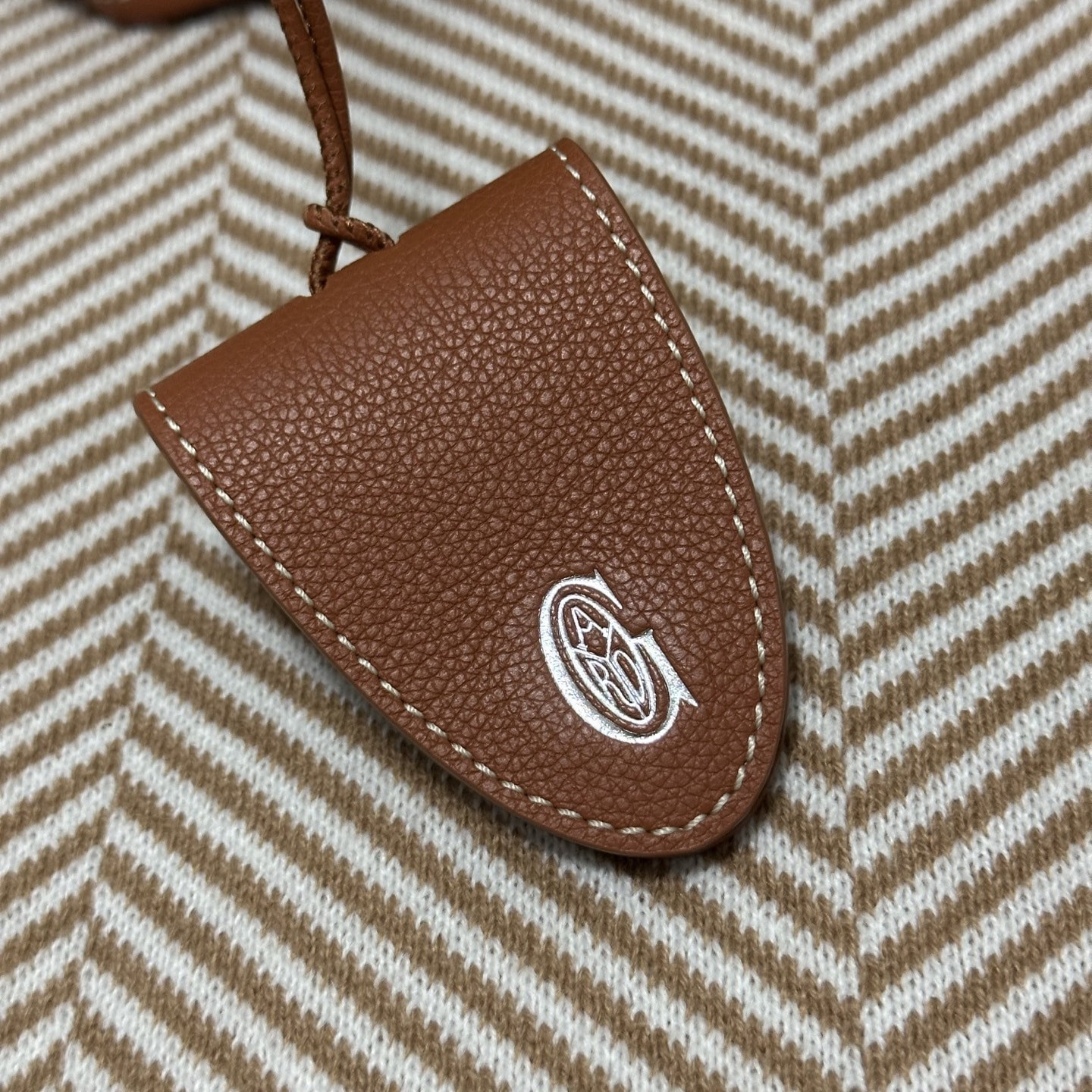 ����� ������������� ���������� Goy�rd Anjoi (����, ��� 8)