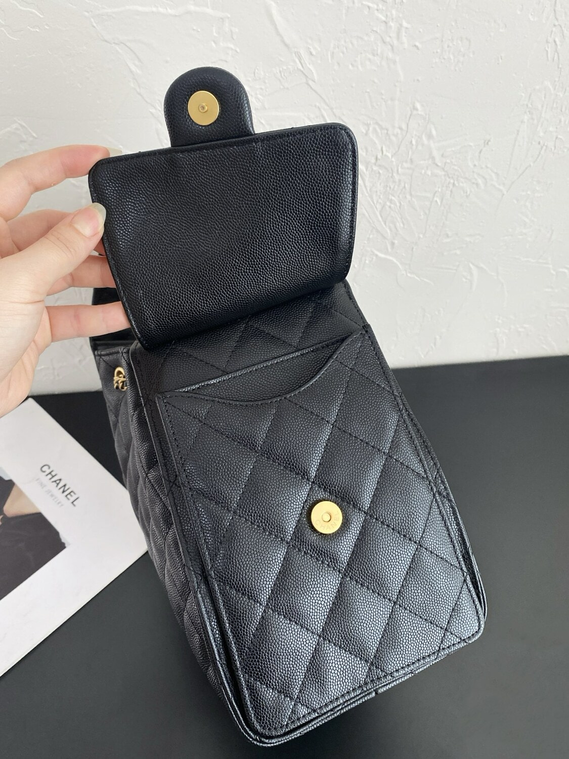 ����� ������� �� ����������� ���� ������ ���N�L 25 Hobo bag (����, ��� 10)