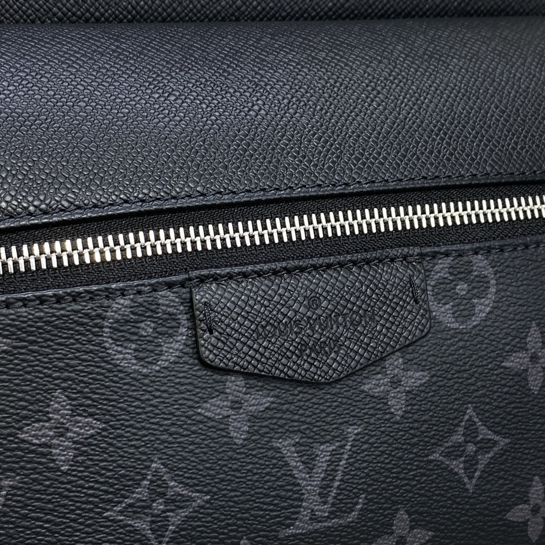 ������ L�UIS VUI���N DISC�V�RY (����, ��� 4)