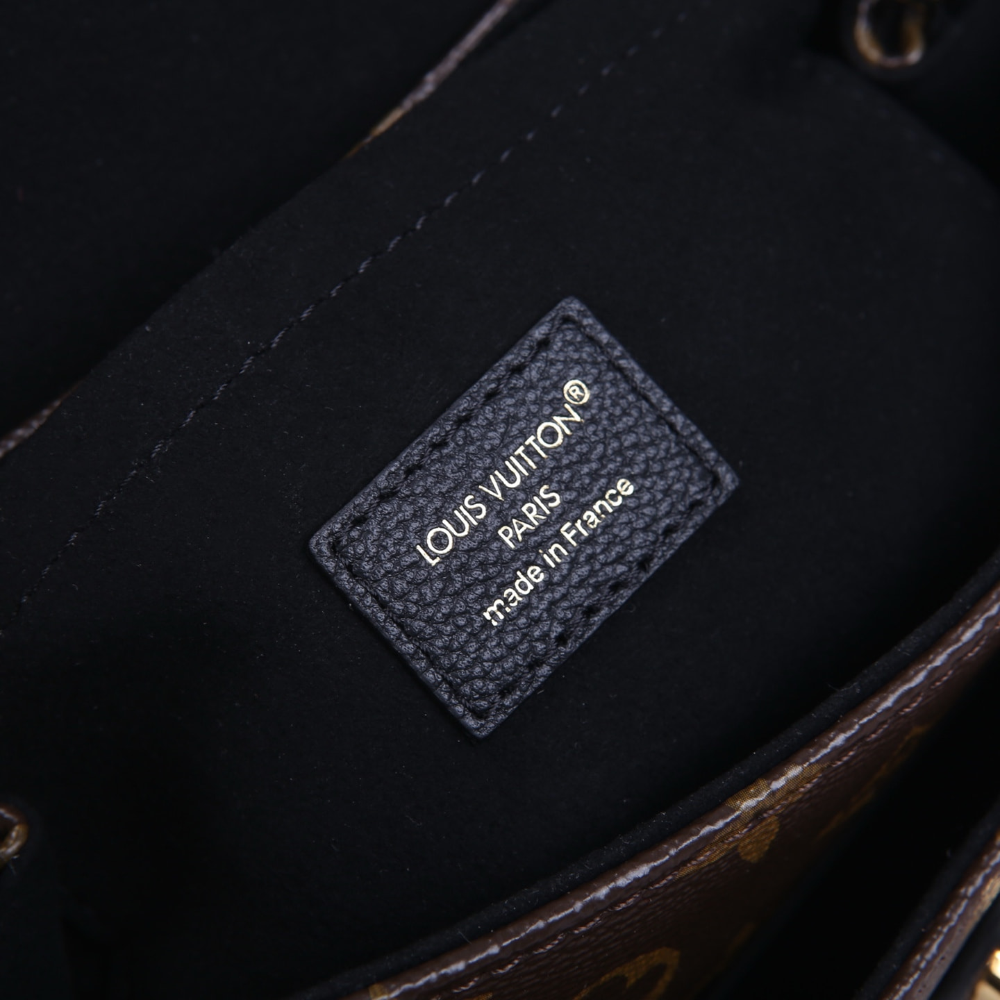 ����� ������� ������� L�UIS VUI���N S�INT-G�RM�IN (����, ��� 6)