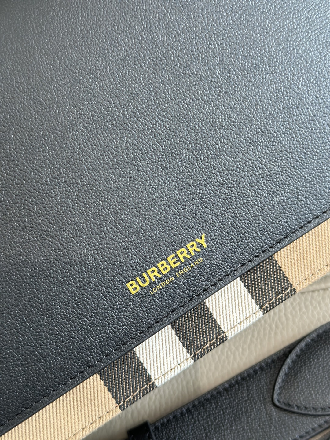 ����� �UR��RRY (����, ��� 4)